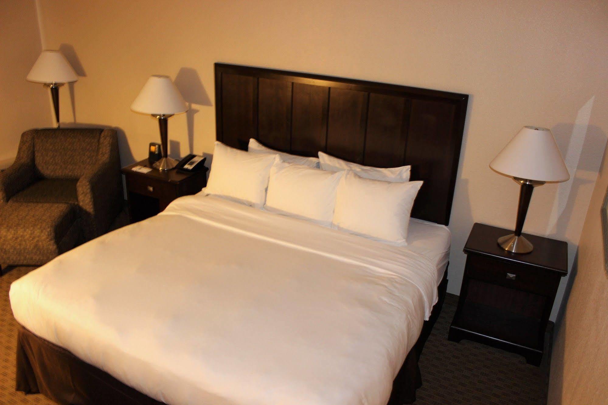 Doubletree By Hilton Fort Worth South Esterno foto